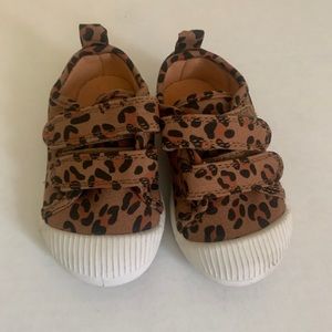 Cat and Jack toddler shoes size 4